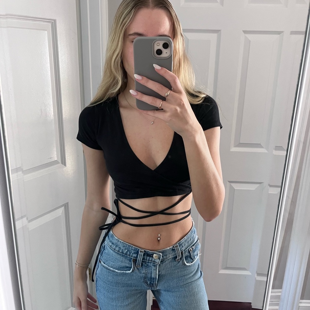 Garage Black Wrap Tie Crop Top Xs